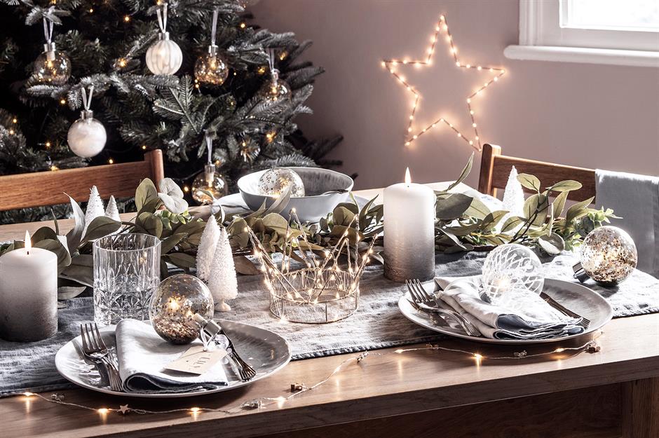 +50 Best Christmas Table Decor ideas for Christmas 2019 where