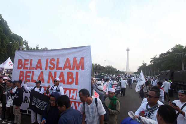 Habib Rizieq Minta Pendukungnya Menghukum Mati Penista Agama secara Cerdas, Apa Maksudnya? Habib Rizieq Minta Pendukungnya Menghukum Mati Penista Agama secara Cerdas, Apa Maksudnya?