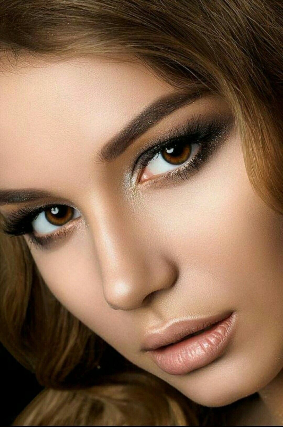 Wanita dengan Wajah Super Cantik - Republic Renger Cantik