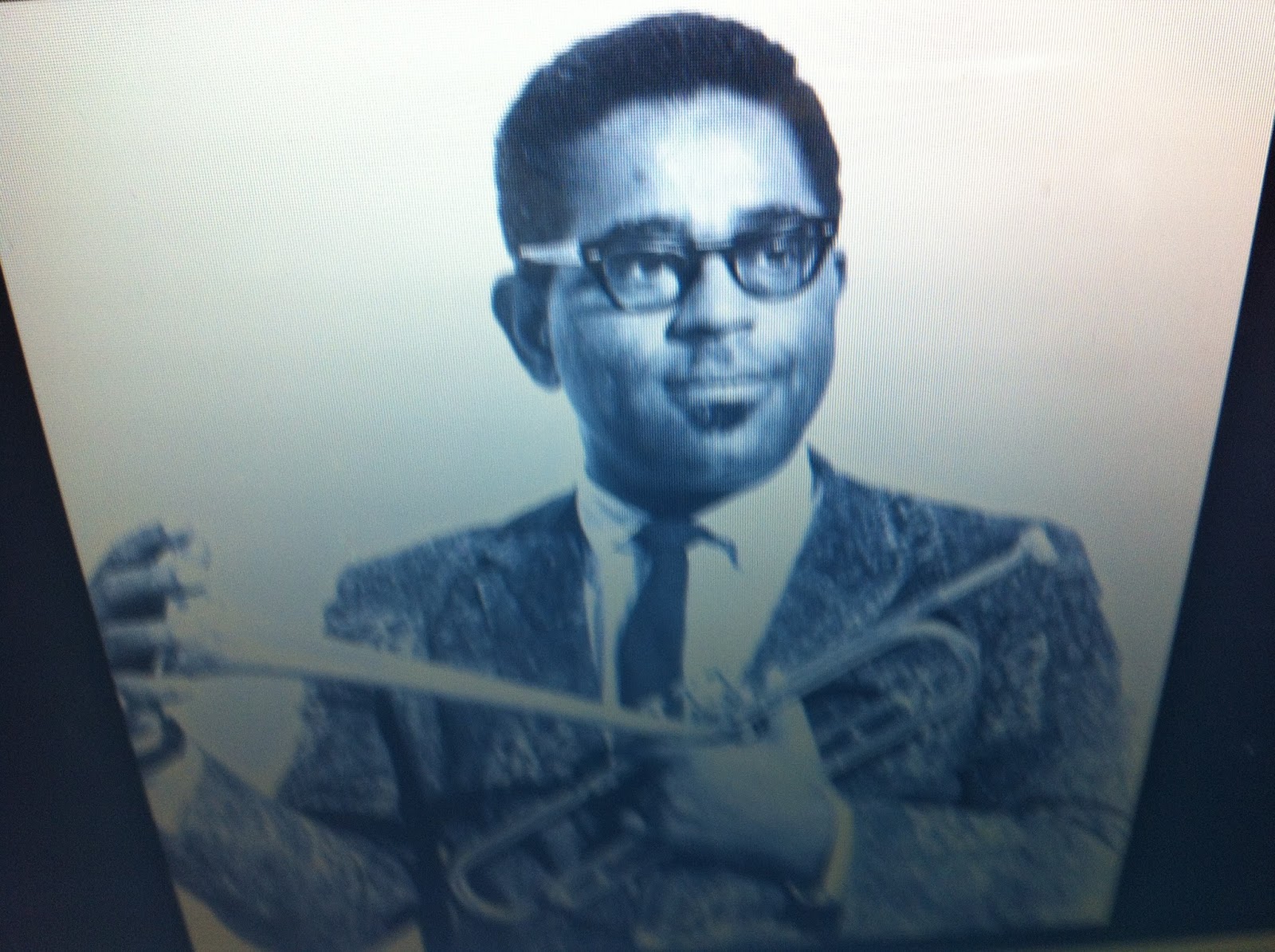 THE BLACK SOCIAL HISTORY BLACK SOCIAL HISTORY AFRICAN AMERICAN DIZZY GILLESPIE A TRUMPET