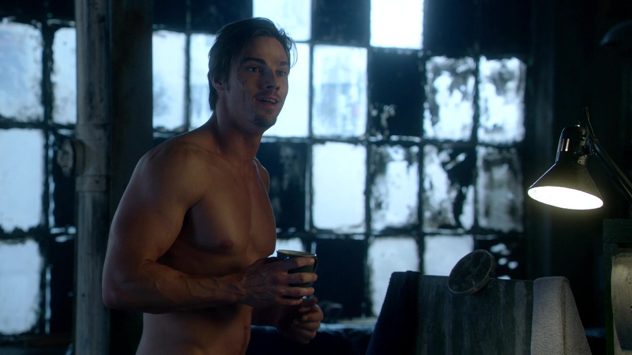 Jay Ryan shirtless in Beauty And The Beast 1-15 "Any Means Possible&qu...