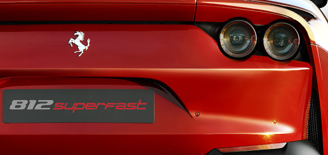 フェラーリ「812スーパーファスト」を発表！最新のV12エンジンを搭載したF12ベルリネッタの後継モデルに。