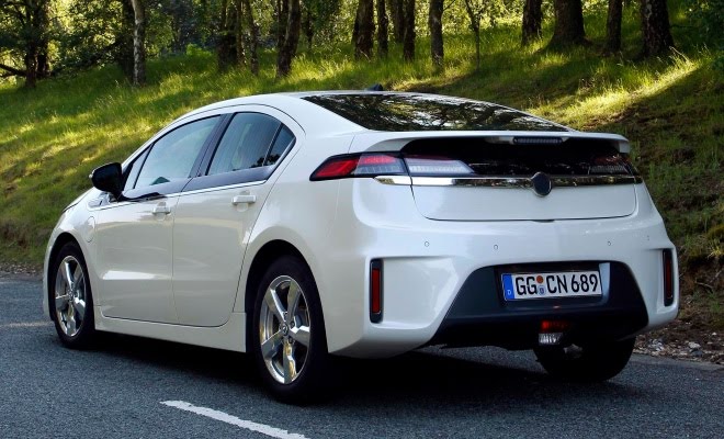 Vauxhall-Ampera-rear-static.jpg