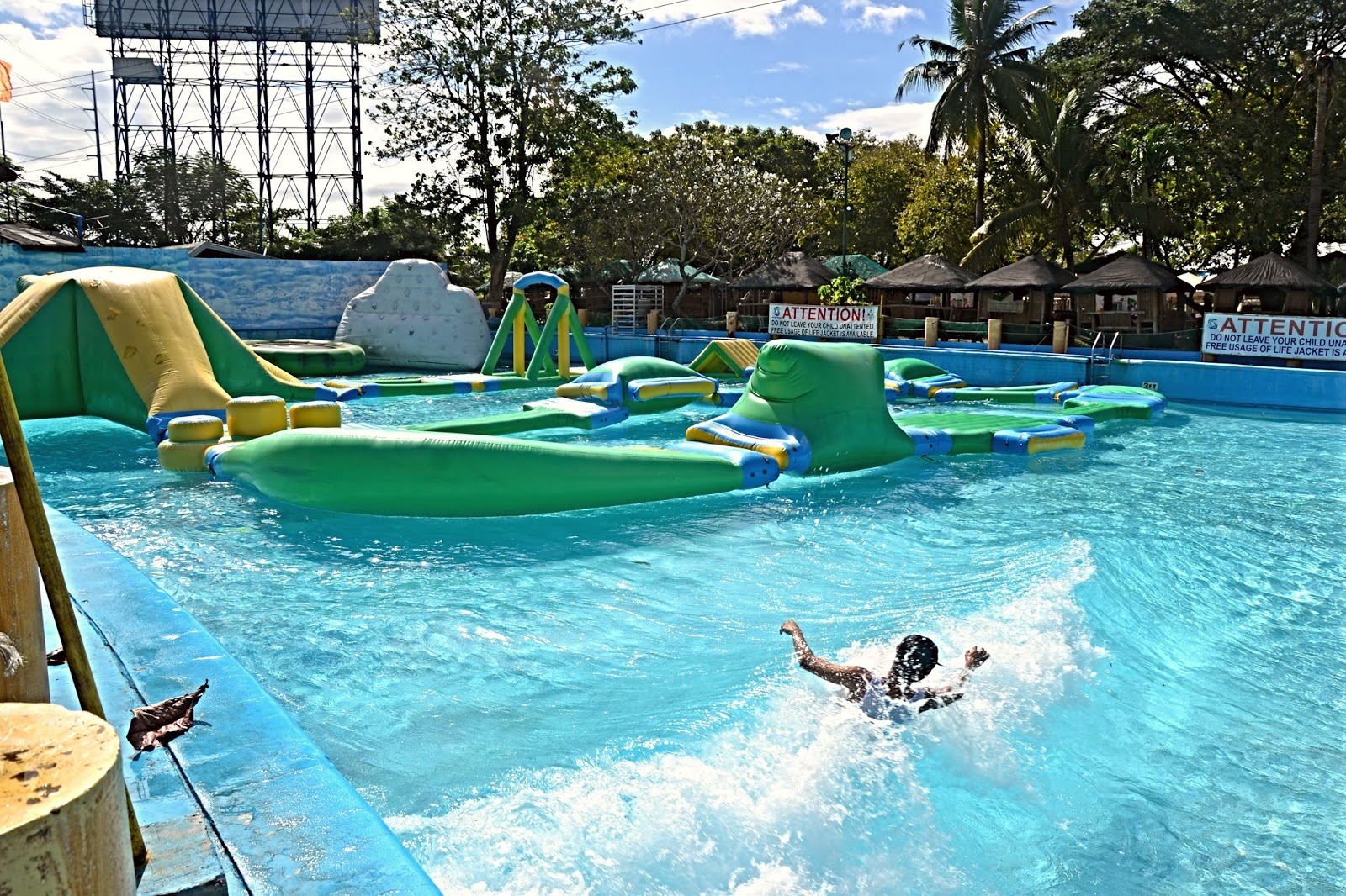 Splash Island Laguna