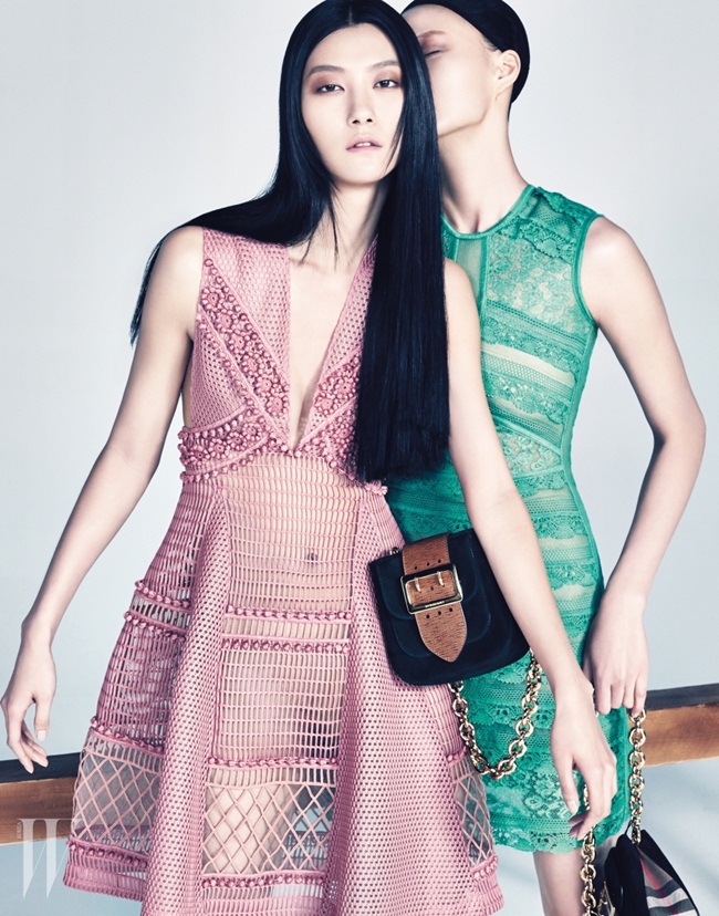 W Korea February 2016, Park Ji Hye、Lee Su Jin 2016 SS Burberry Pink Lace & Sport Mesh Dress Editorials