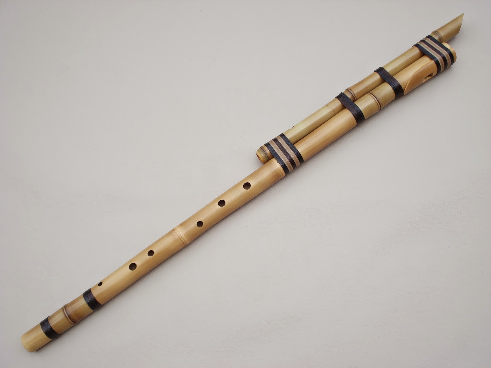 Kaypora: FLAUTA ESTILO MOSEÑO