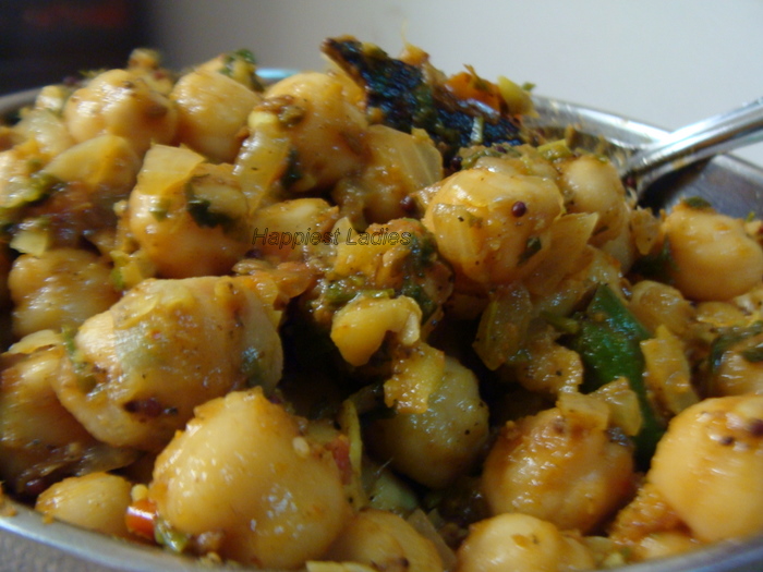 Channa Masala Recipe (without gravy/dry) - Happiest Ladies