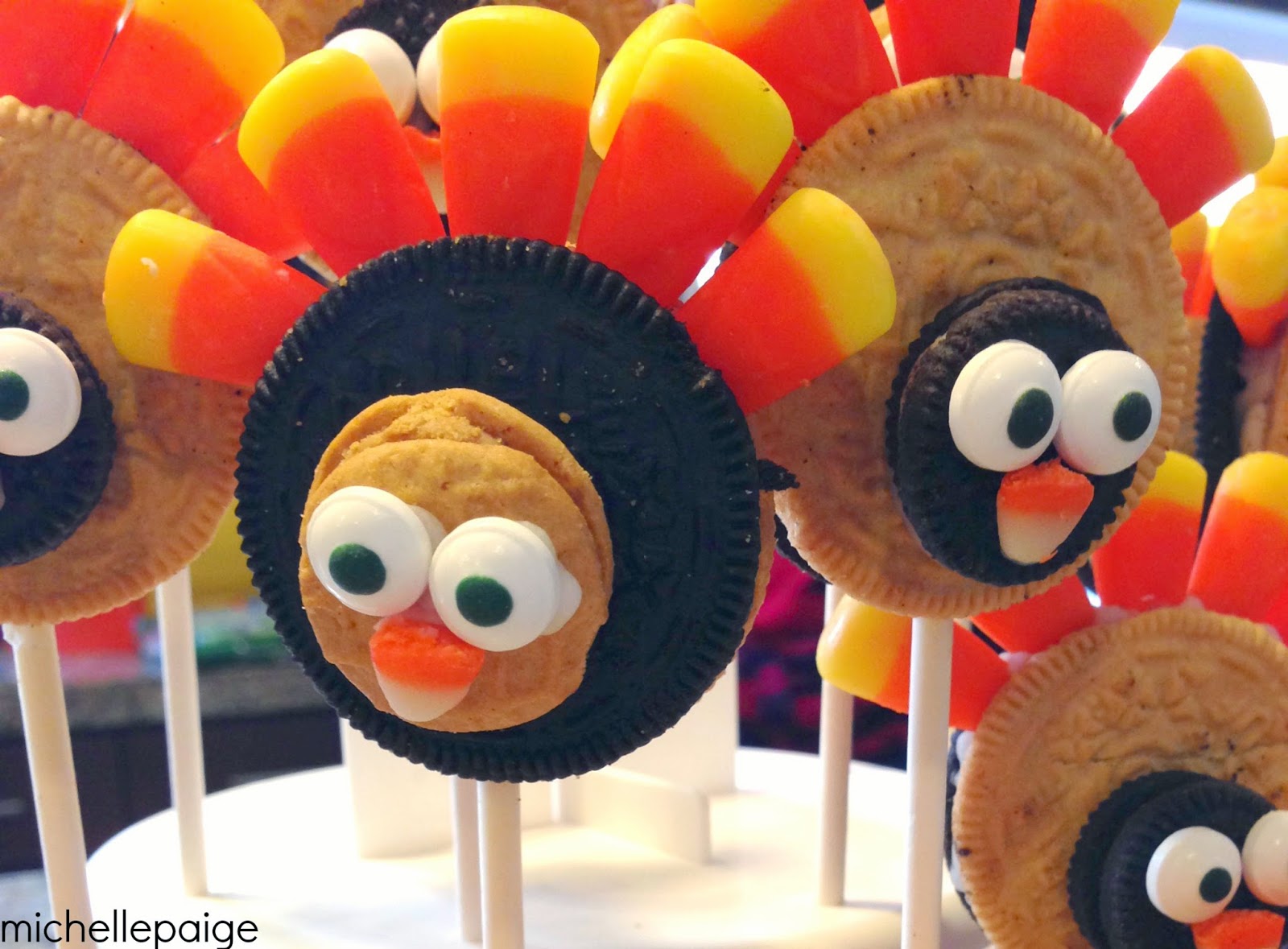 michelle paige blogs: Turkey Cookie Pops