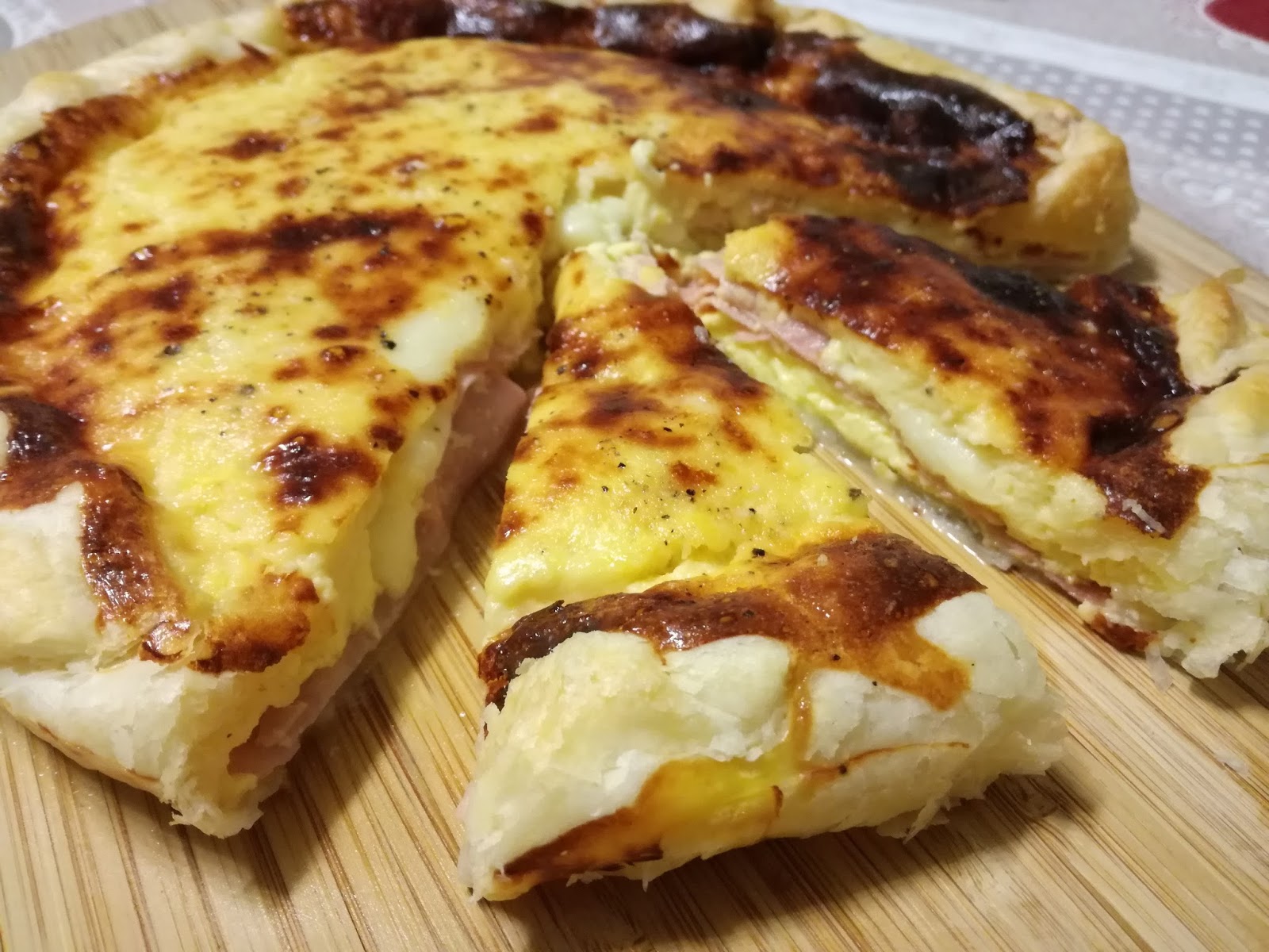 MonnElisa Quiche con prosciutto cotto e formaggio saporito