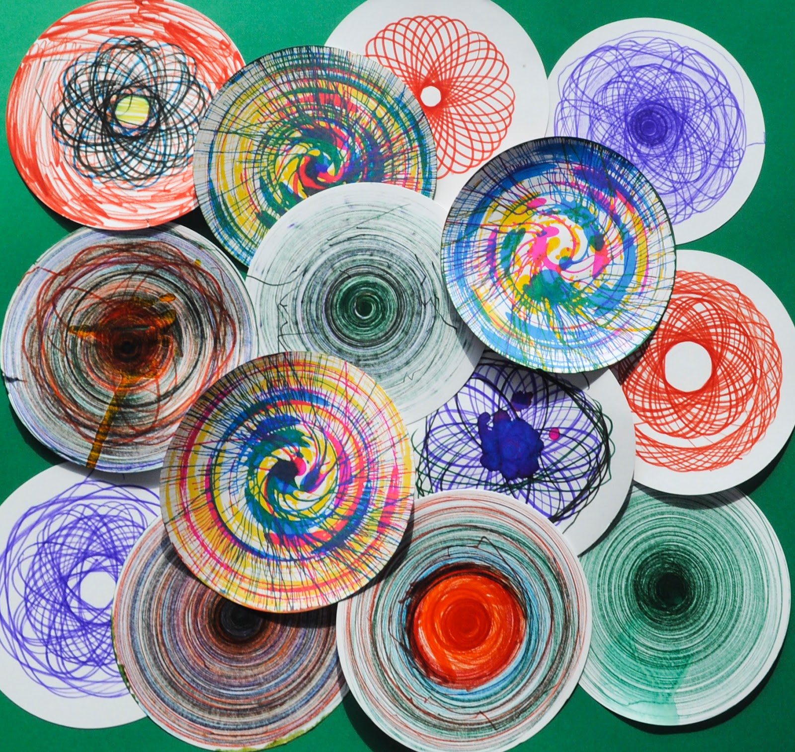 Crayola 2019 Toys Review: Scribble Scrubbies Safari! and Spin and Spiral Art  Station