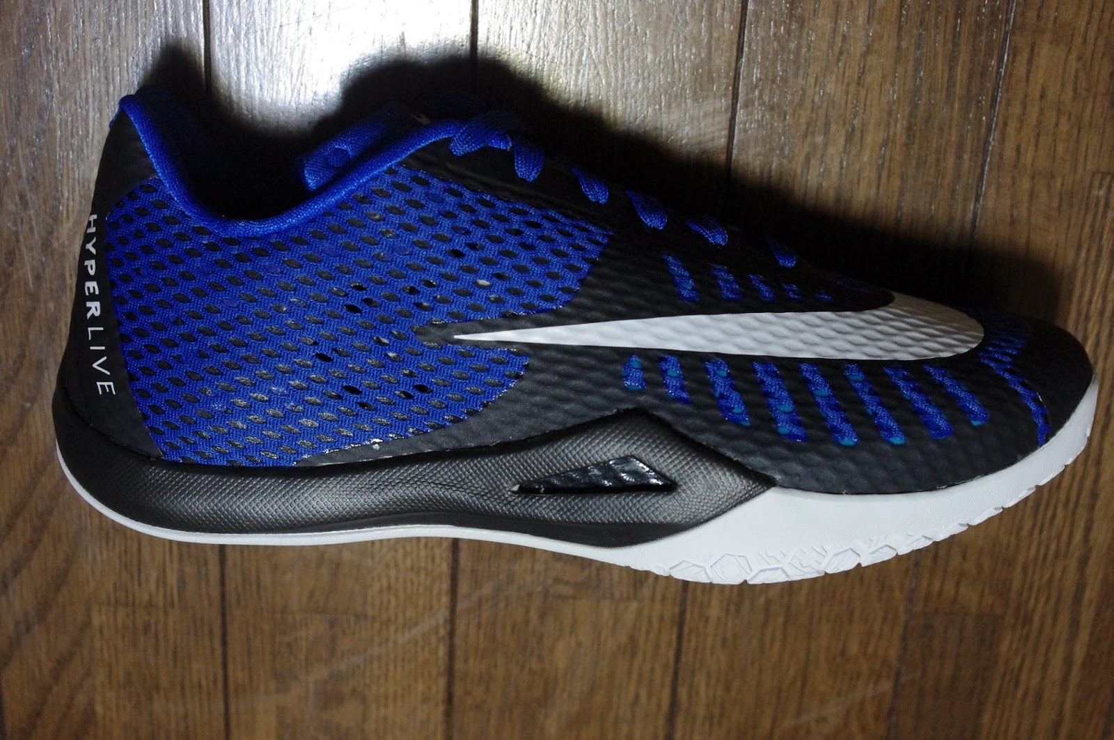 nike hyperlive 2