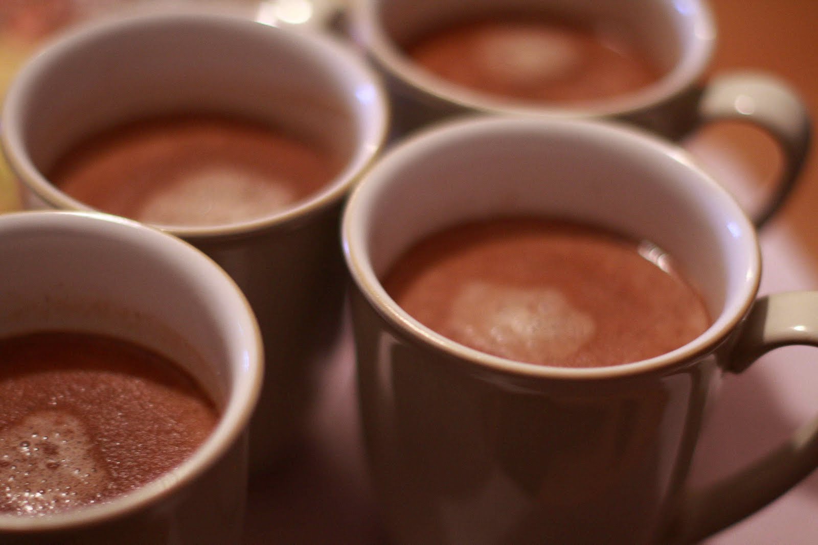 Горячий шоколад без шоколада. Горячий шоколад. Горячий шоколад напиток. Двойной горячий шоколад. Несладкий горячий шоколад.