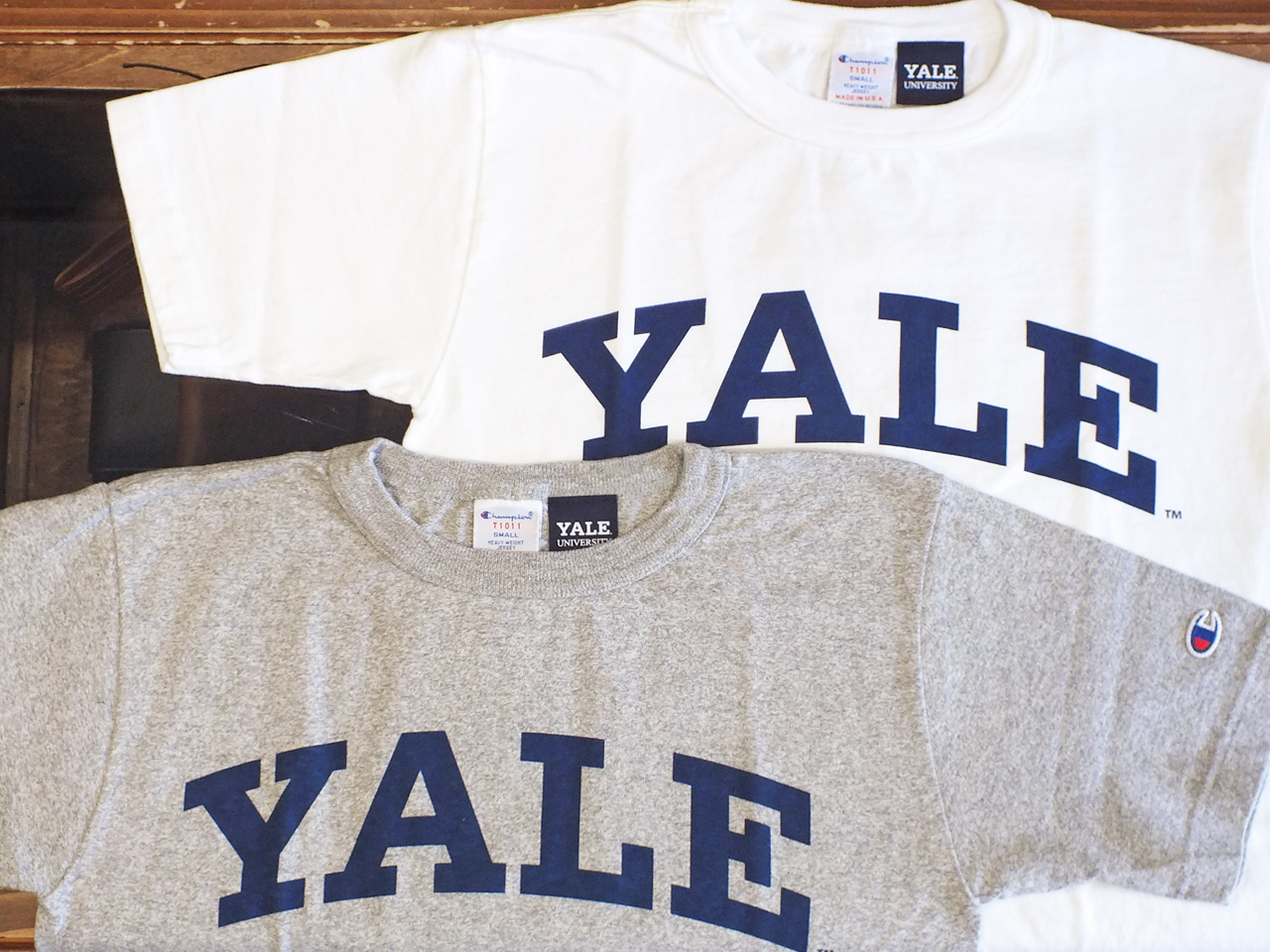 Champion MADE IN USA T1011 TSHIRT YALE UNIVERSITY COLLECTION
