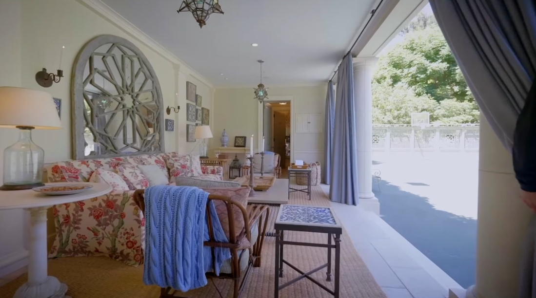 34 Interior Design Photos vs. 1201 Tower Grove Dr, Beverly Hills Luxury Mansion Tour