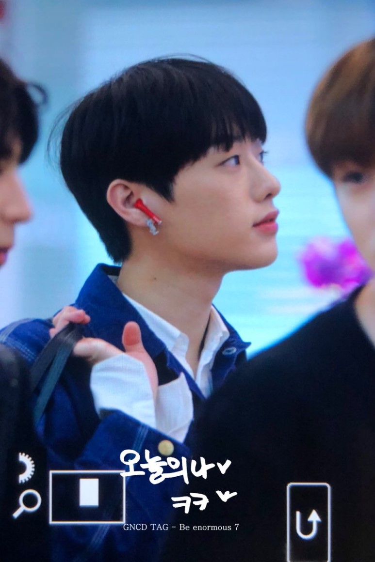 오늘자 남돌 케이콘 출국이미지.jpg | 인스티즈