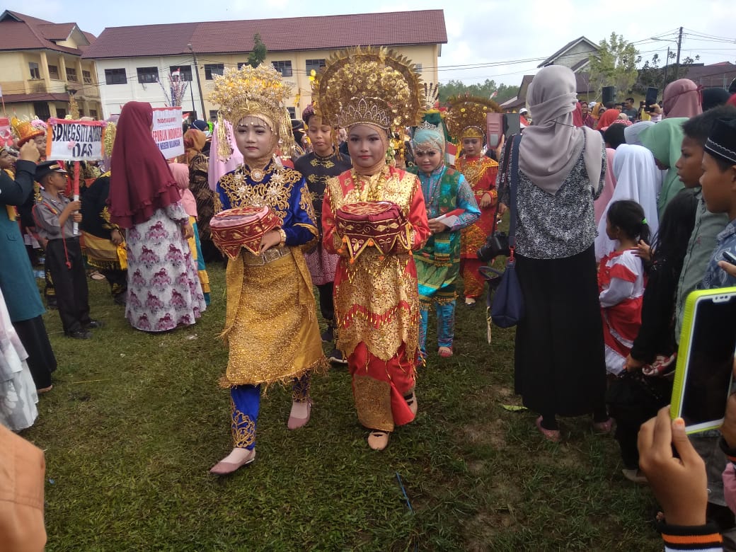 baju seragam manten aceh