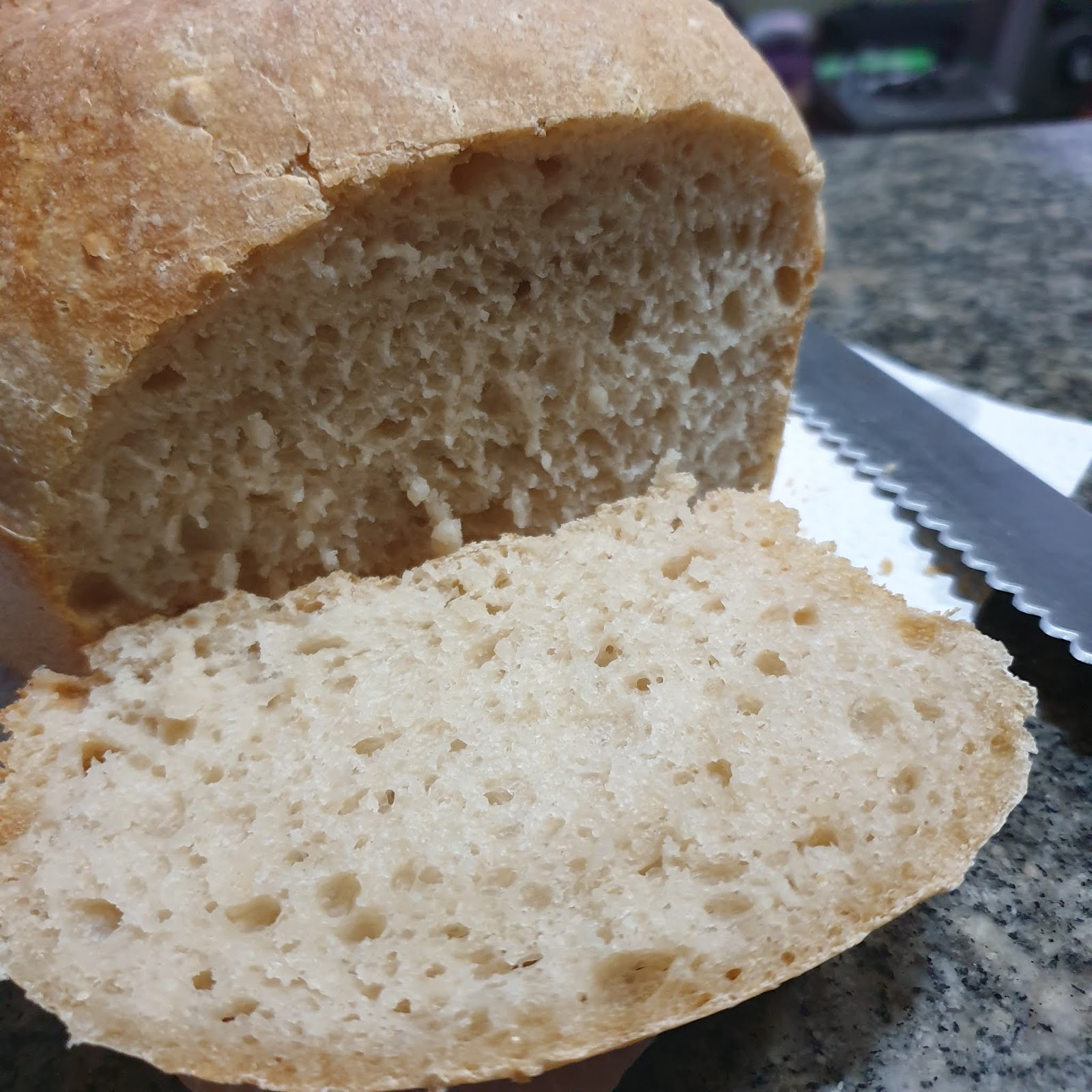 [HowTo] Making sourdough starter from raisin yeast water and baking my