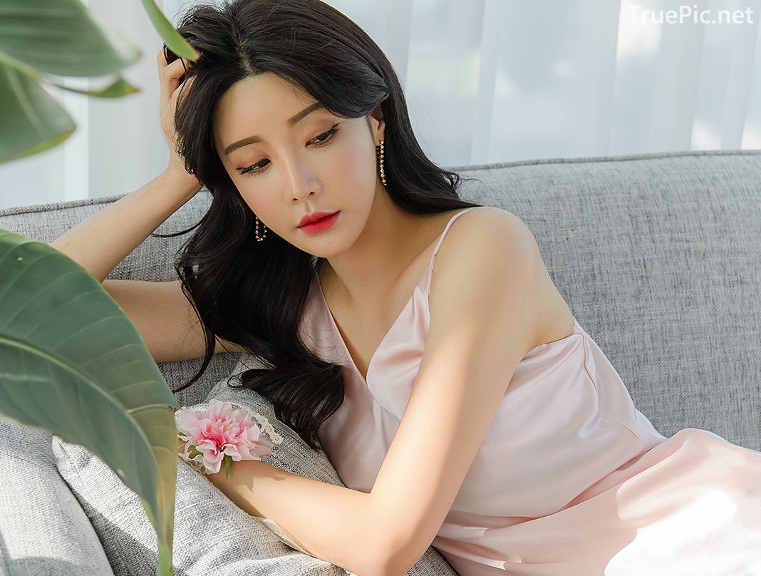 Korean hot model fashion - Yoo Gyeong - Light pink and Black Basic Slip dress