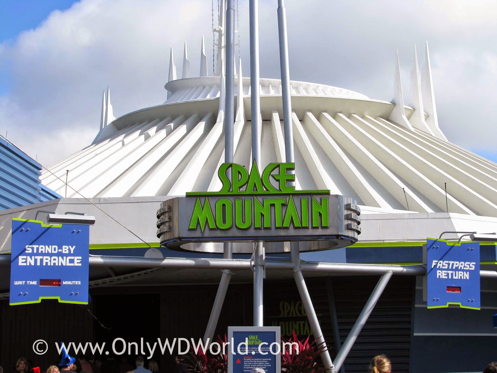 Space Mountain Bringing 40 Years Of Thrills To Disney World Disney