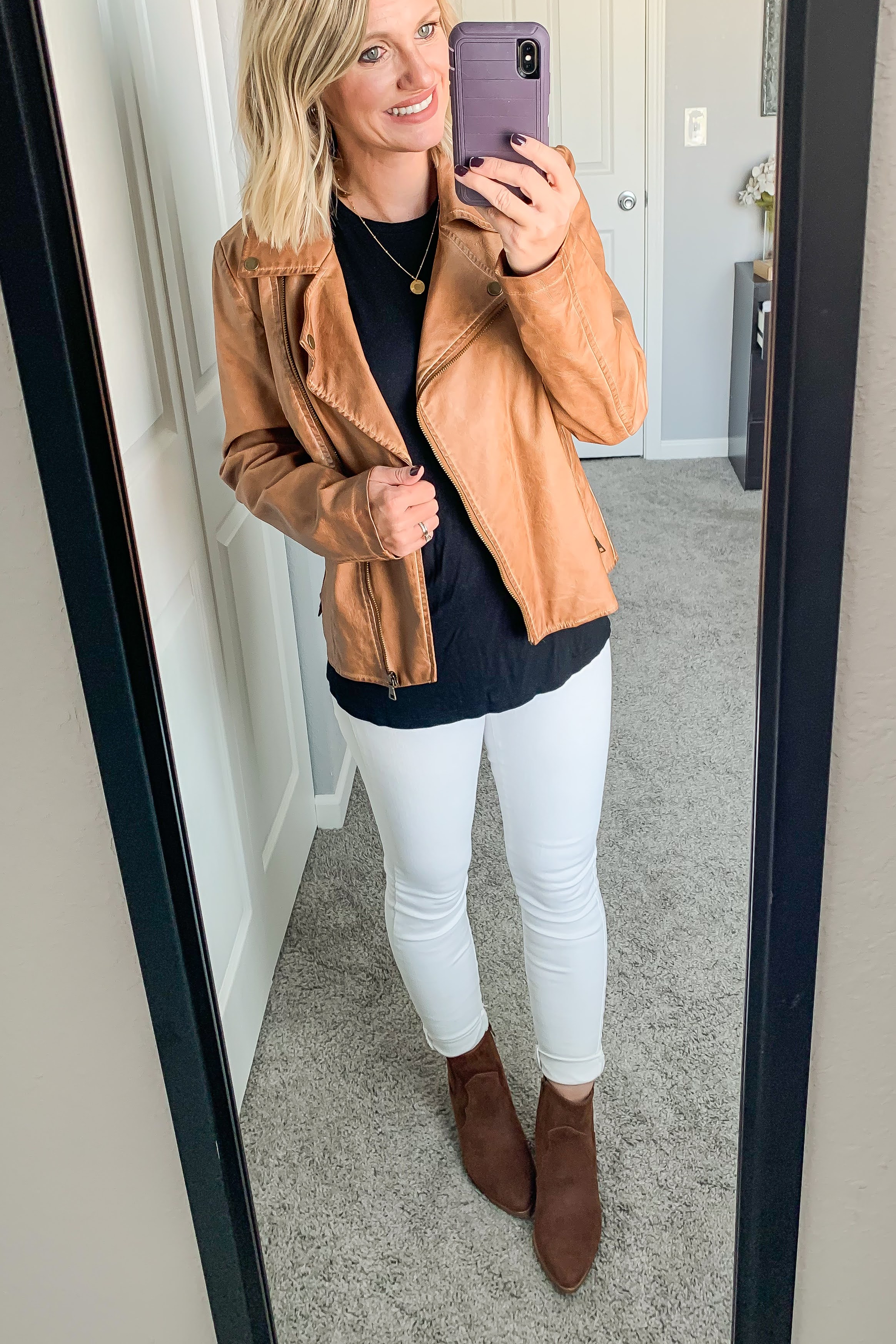 9 Fall Outfit Ideas With White Jeans | Thrifty Wife, Happy Life