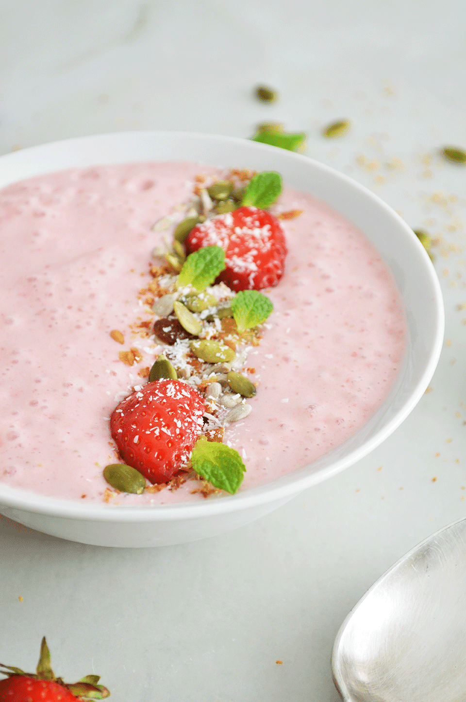 strawberry-smoothie-bowl-recipe