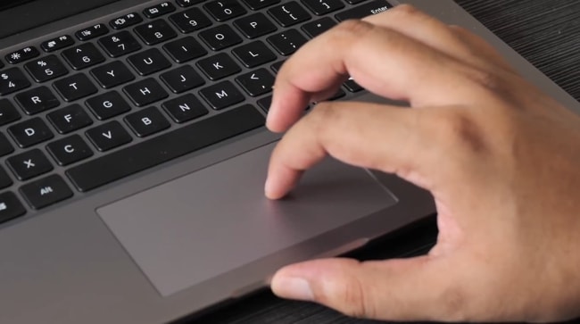 Mi Notebook 14 Horizon edition laptop has smooth, responsive, and accurate touchpad. But, it's not a precision unit.
