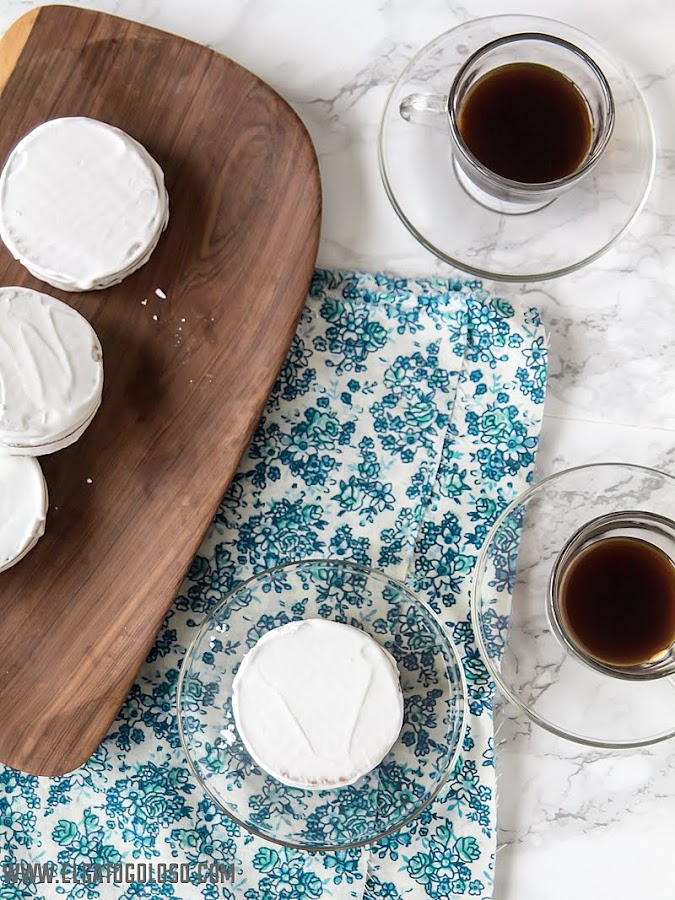 El gato goloso - Alfajores super fáciles de galletas María