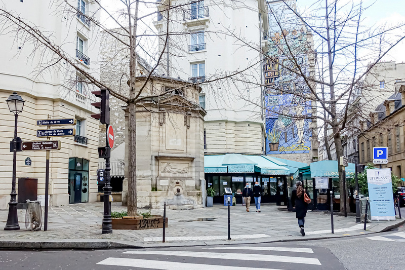 Paris Fontaine des Haudriettes, monumentalité néoclassique