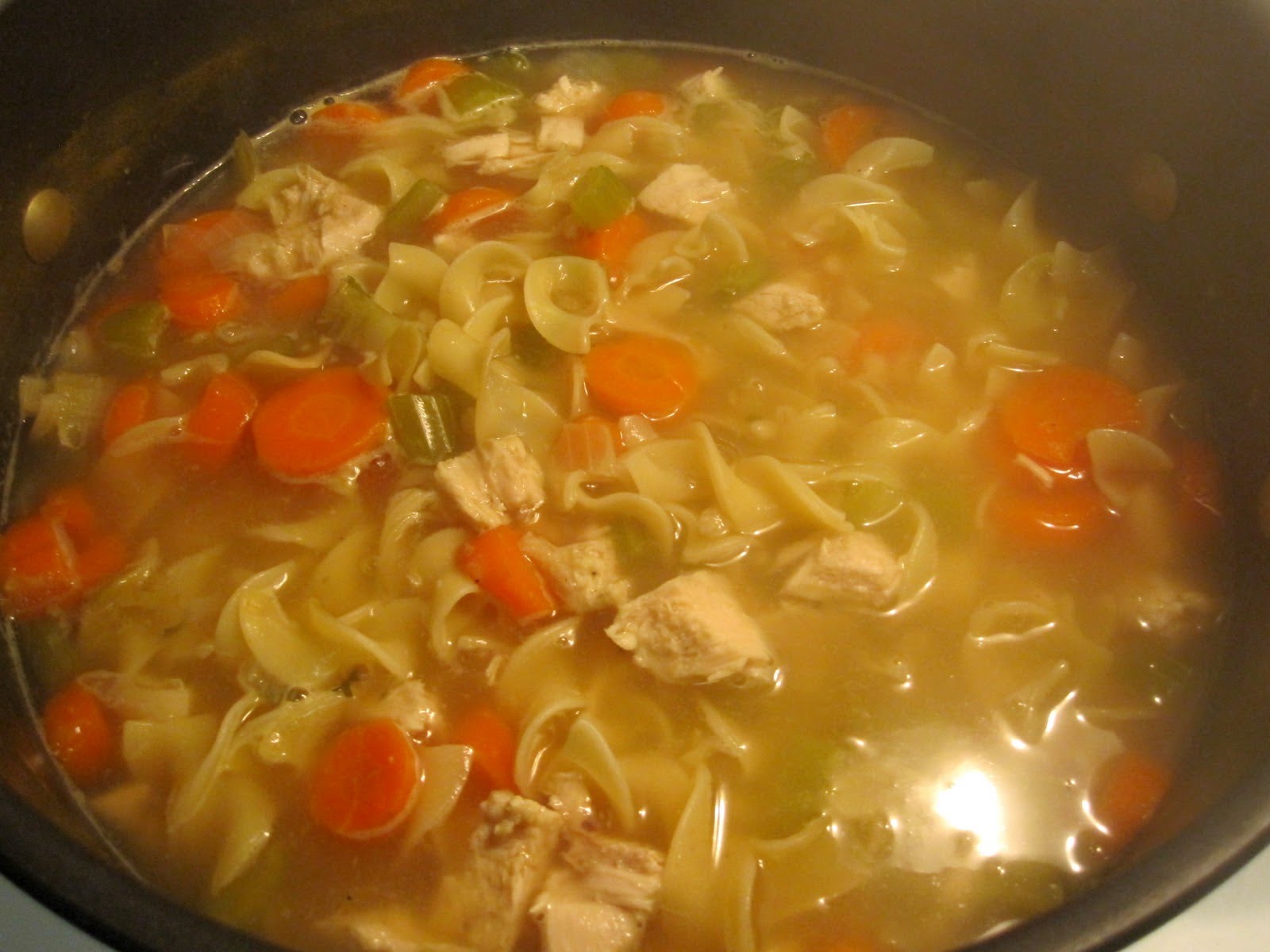 Домашние рецепты первое. Грибной суп с макаронами. Суп вермишелевый грибной. Хочу суп. Если ты не хочешь супа поступаешь очень.
