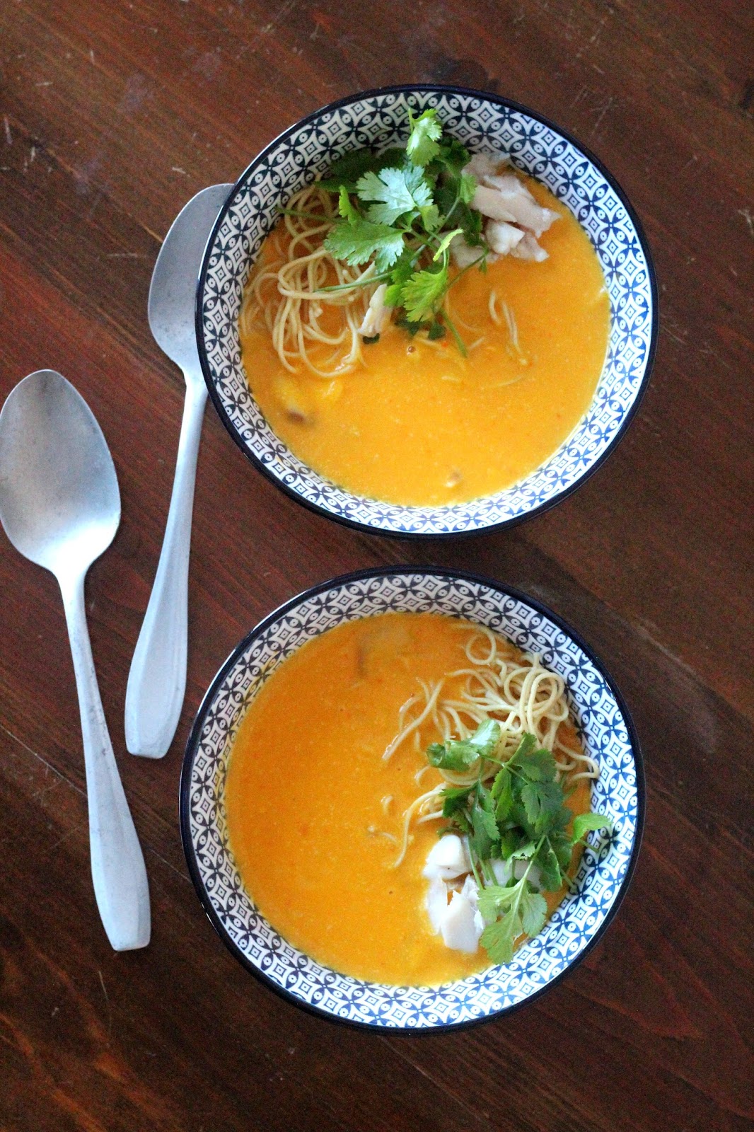 Sopa de Peixe com Abóbora, Leite de Coco e Gengibre