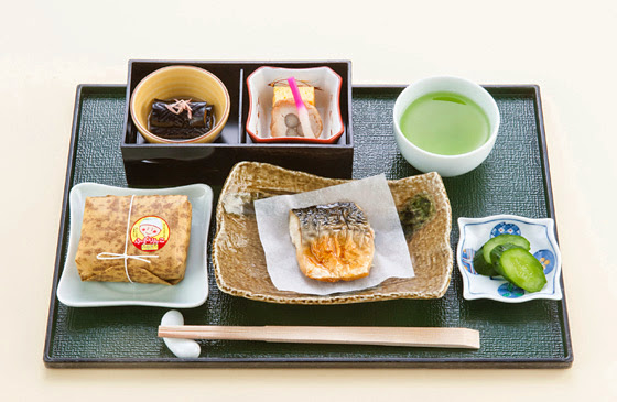 JAL Domestic First Class early May breakfast menu.