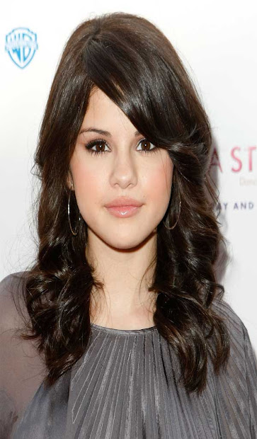 selena gomez medium curls