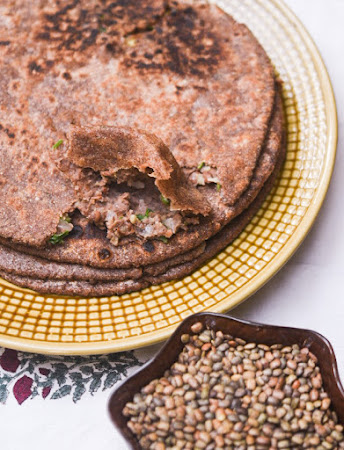 Gehat ka paratha | horse gram stuffed paratha 