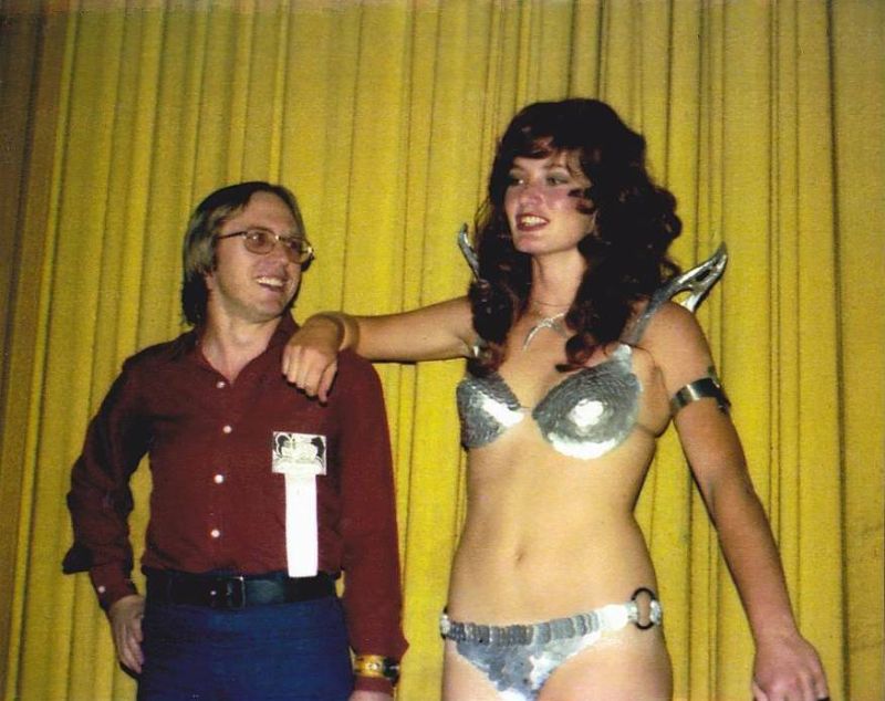 Wendy Pini Cosplay: 22 Rare and Amazing Photographs of Wendy Dressed as Red  Sonja in the 1970s ~ Vintage Everyday
