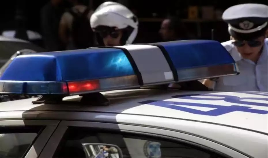 Δολοφονία στην Αγία Βαρβάρα: “Ψυχρή” η 15χρονη – Παραδόθηκε και ο 3ος ανήλικος (Vid) Δολοφονία στην Αγία Βαρβάρα: “Ψυχρή” η 15χρονη – Παραδόθηκε και ο 3ος ανήλικος (Vid)