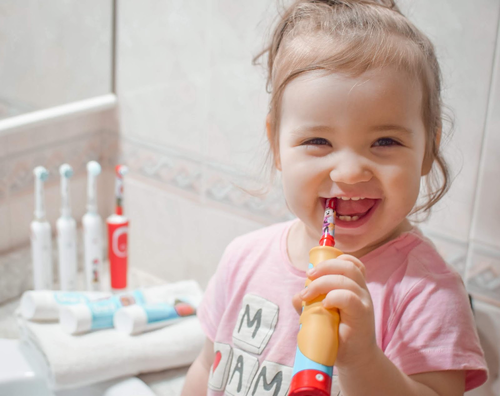 Higiene dental y los beneficios del cepillo eléctrico para niños #OralBKids — La familia lo primero