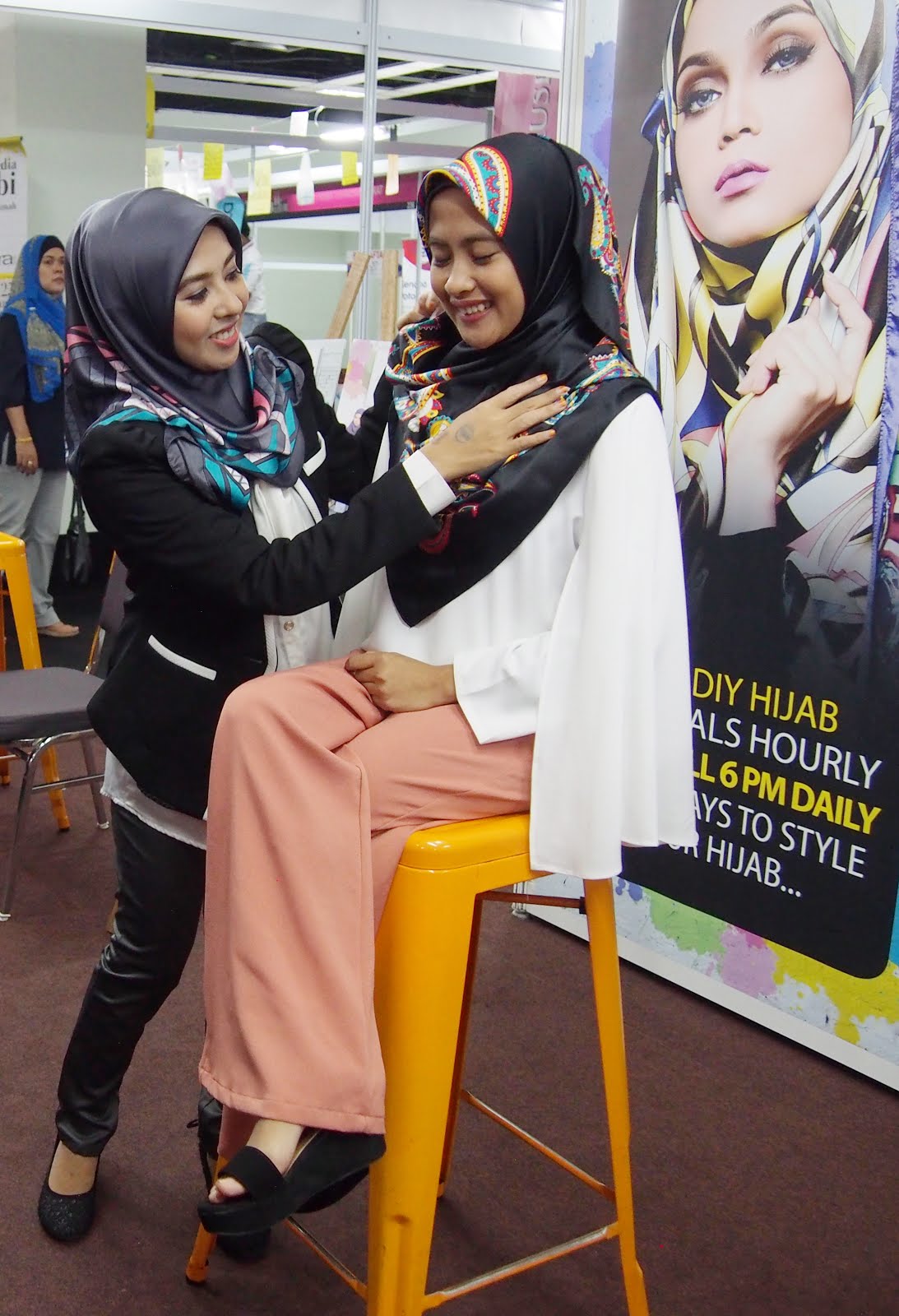 Hijab stylist