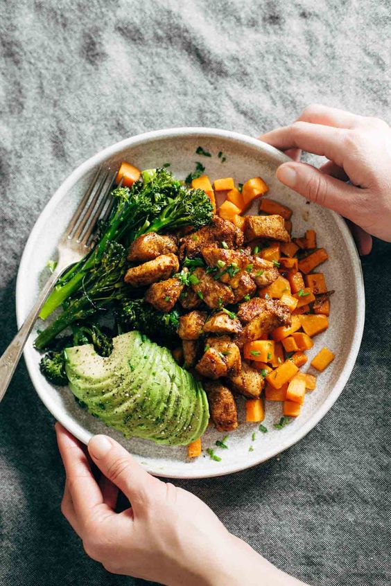 Spicy Chicken and Sweet Potato Meal Prep Magic! 3 big sheet pans + 45 minutes = a WEEK of healthy eating! #chicken #sweetpotato #mealprep #healthy #glutenfree