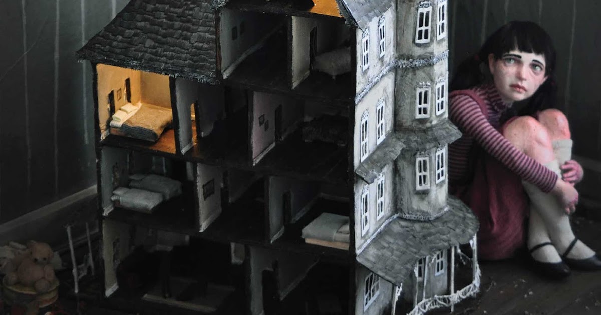 Weird Science DC Comics The Dollhouse Family 1 Review