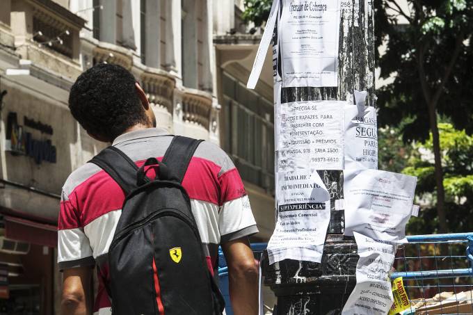 DESEMPREGO RECORDE ATINGE MAIS DE 14 MILHÕES DE TRABALHADORES