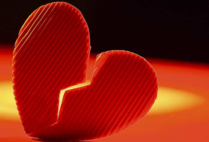 30 Gambar Hati Yang Terluka - Tulisan-Tulisan Kuliahku