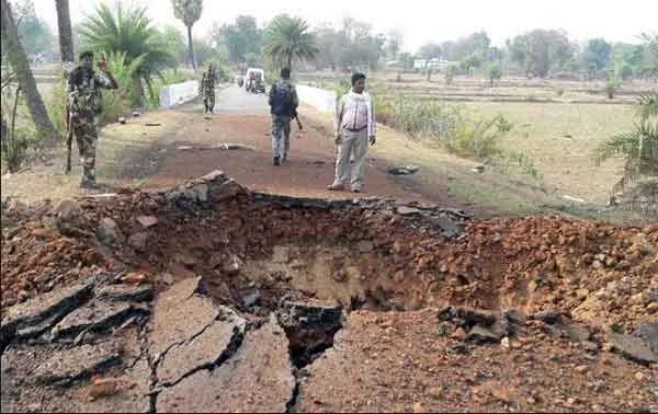 Blast by Naxals kills 7 CRPF jawans in Dantewada, Naxal Attack, CRPF, Soldiers, Vehicles, National