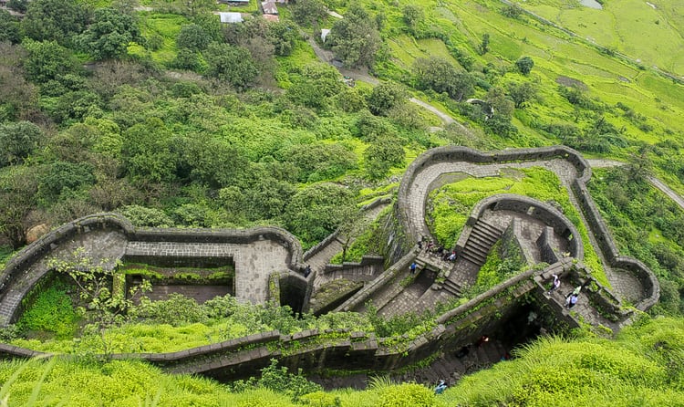 Top 5 Tourist Attractions Of Maharashtra In English - Onchup
