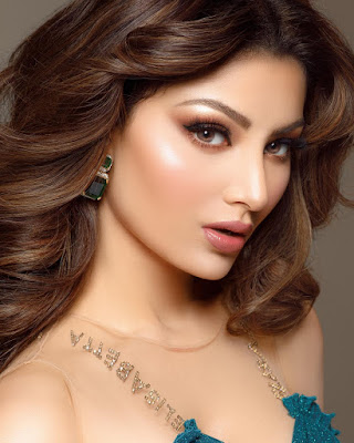 Urvashi Rautela Wallpaper