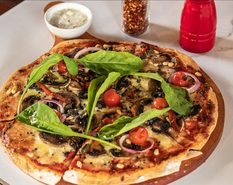 7 Pizza Pilihan Utama Untuk Dinikmati Selepas Menonton Wayang Pada Waktu Malam