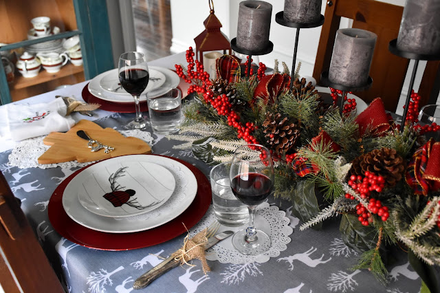 Easy Christmas Table Decor Ideas