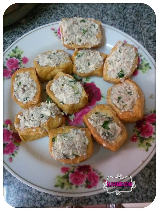 Resepi Tauhu Sumbat Ikan Celup Telur dan Homemade Sos Pencicah | Programmer by day & Lifestyle