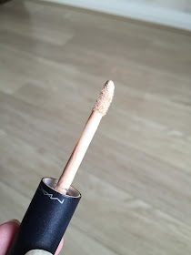 MAC Select Moisture Cover Concealer 