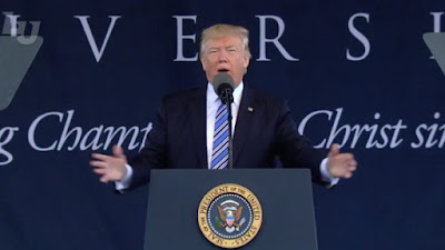 Presiden AS Trump Berbagi Kisah yang Kuat tentang Bagaimana Allah Menjawab Doa (Video)