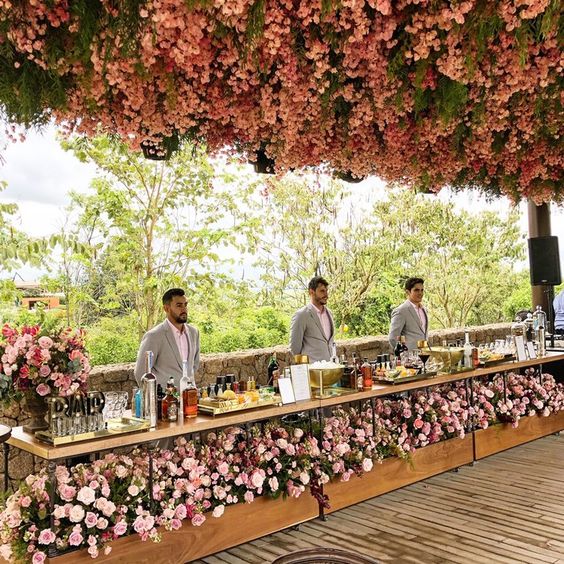 Is An Open Bar Right For Your Wedding?